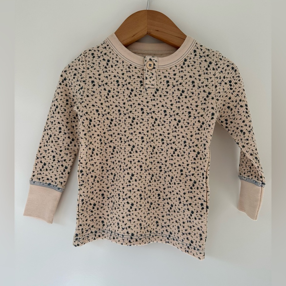 (NWT) Fin & Vince - Encore Floral Printed Waffle Henley Top - 12-18m - Picture 2 of 4